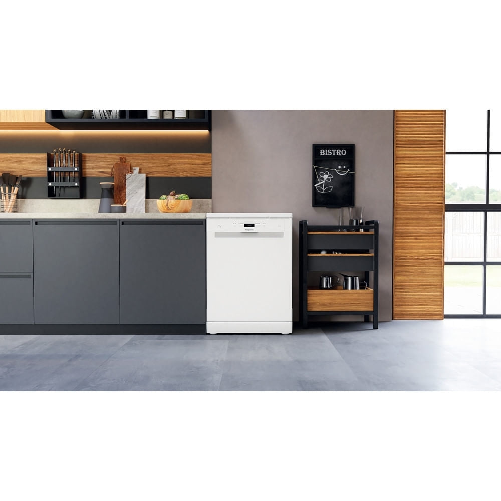 Hotpoint HFC3C26WCUK Dishwasher, 14 Place Settings, White, E Rated - image 11