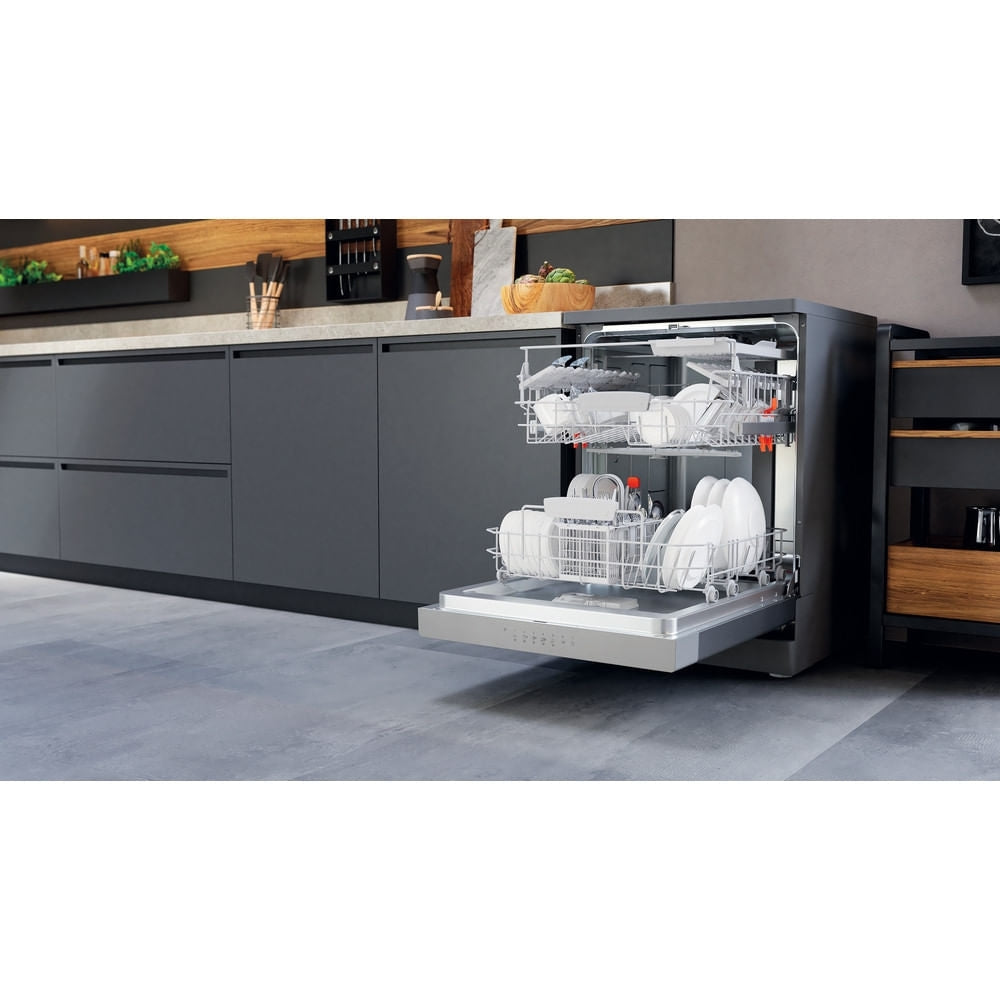 Hotpoint HFC3C26WCXUK Dishwasher, 14 Place Settings, Stainless Steel, E Rated - image 8