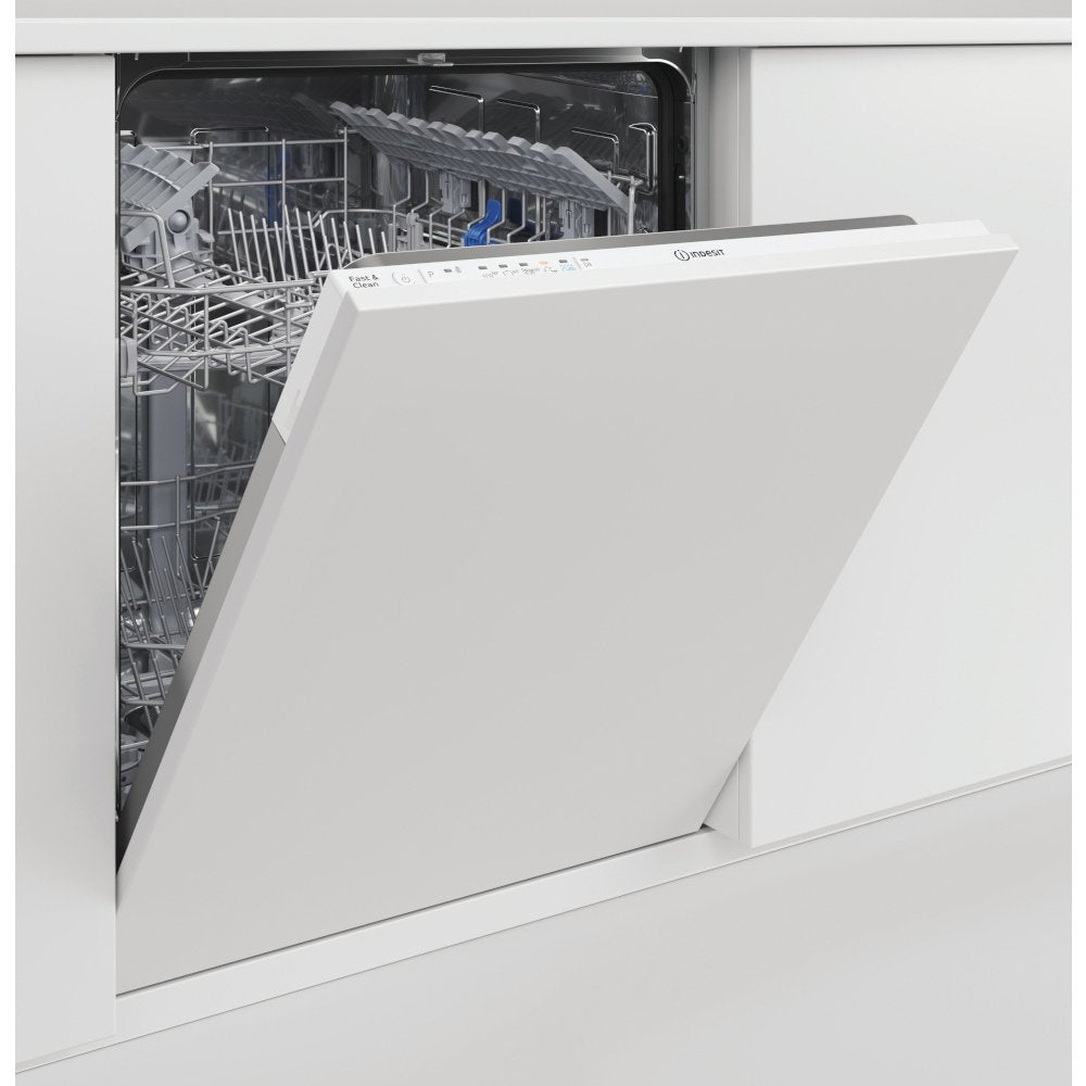 Indesit - image 1