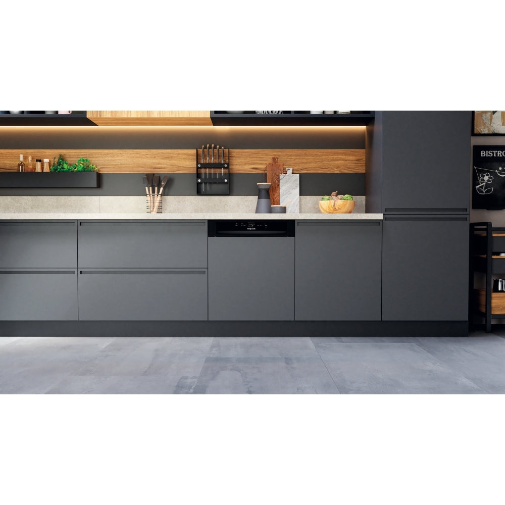 Hotpoint H3BL626BUK Semi Integrated Dishwasher, 14 Place Settings, E Rated - image 3