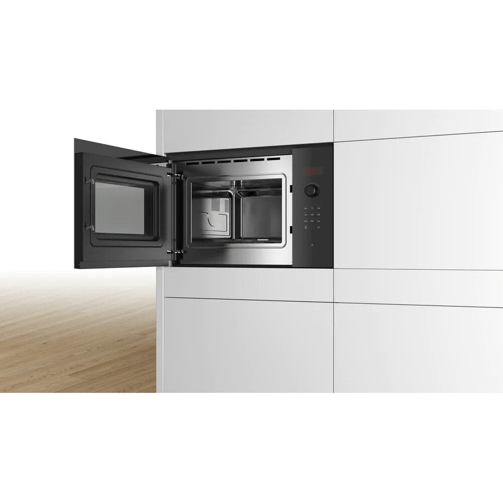 Bosch BFL523MB0B Series 4 Microwave - product image 4