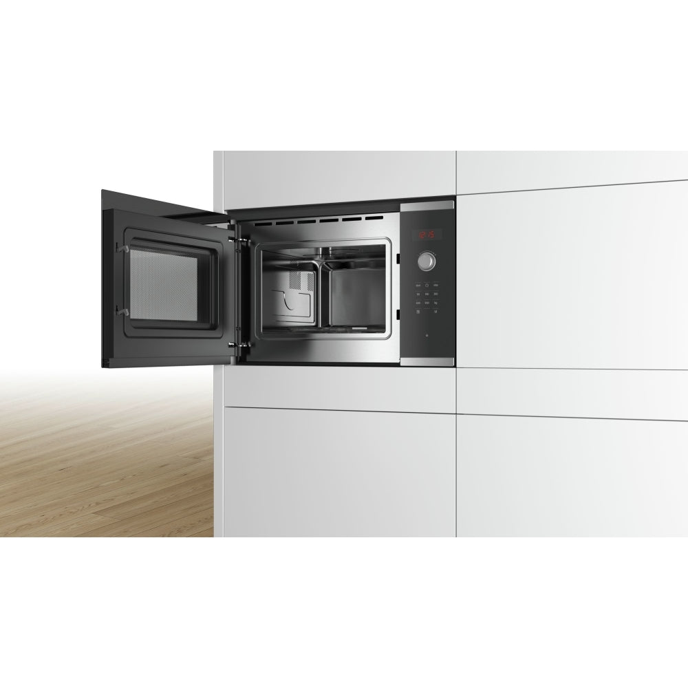 Bosch BFL553MS0B Series 4 Microwave - product image 4