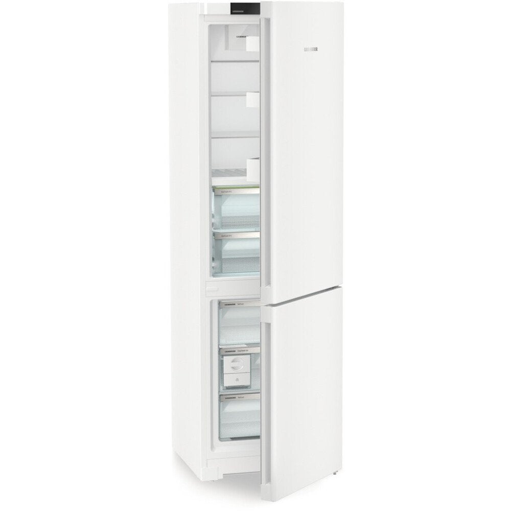 Liebherr CBNc5723 Fridge Freezer - product image 3
