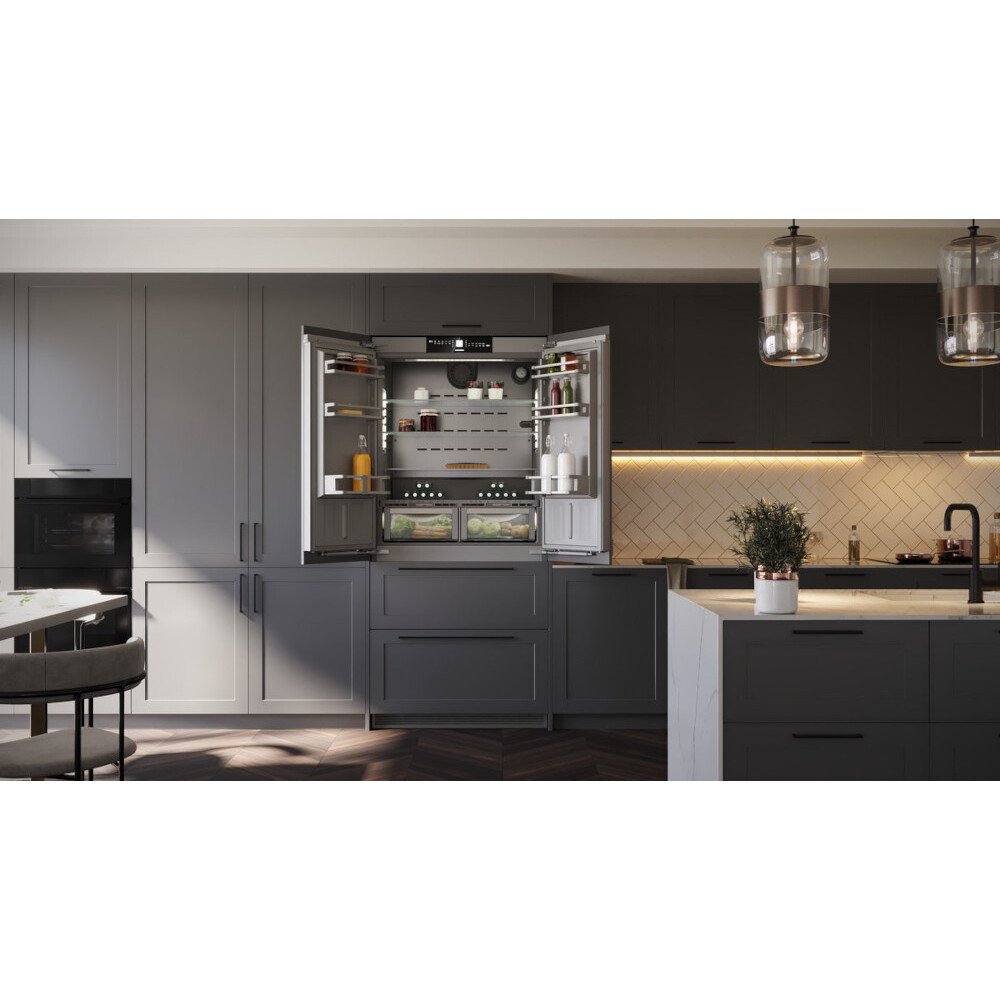 Liebherr ECBNe 8872 Fridge Freezer - product image 4