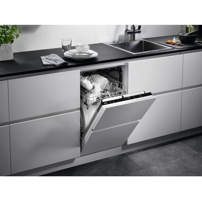 AEG FSE52407Z Integrated Dishwasher - product image 2