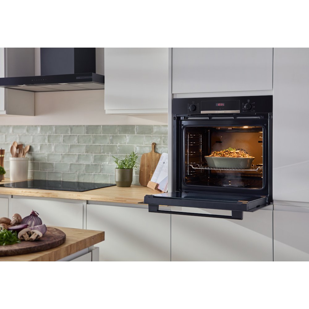 Bosch HQA534BB3B Series 4 Oven - product image 7