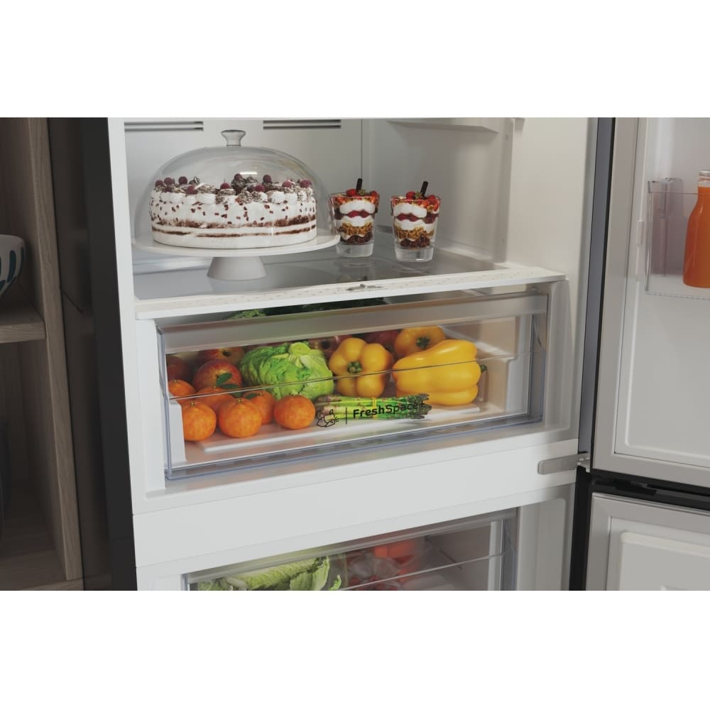 322L No Frost Black Fridge Freezer, 50/50 - Indesit IBTNF60182BAQUAUK - London Houseware - 9