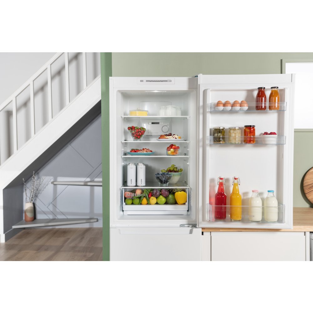Bosch KGN34NWEAG Series 2 Fridge Freezer - product image 5