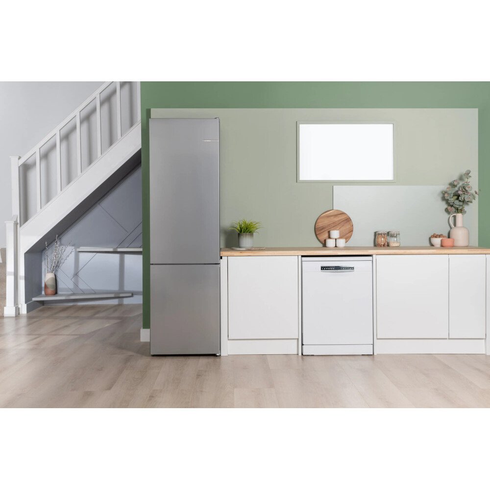 Bosch KGN392LAGG Series 4 Fridge Freezer - product image 3