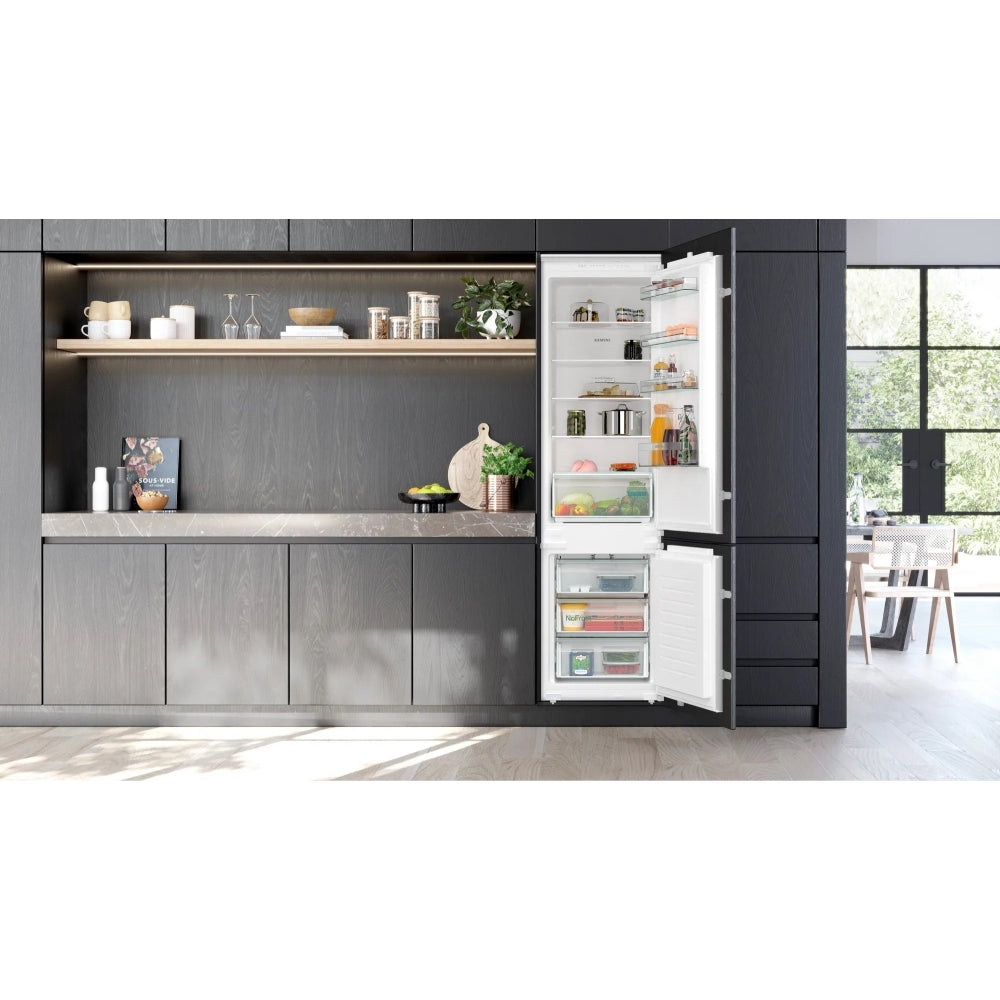 Siemens KI96NNSE0 iQ100 Fridge Freezer - product image 2