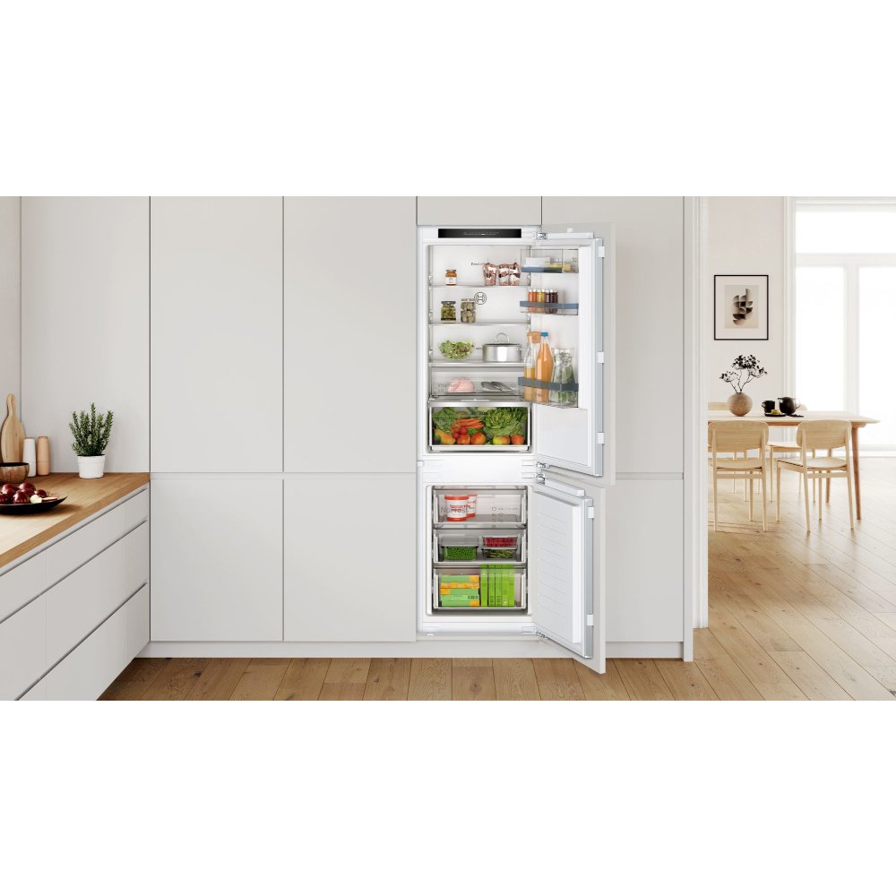 Bosch KIN86VFE0G Series 4 Fridge Freezer - product image 7
