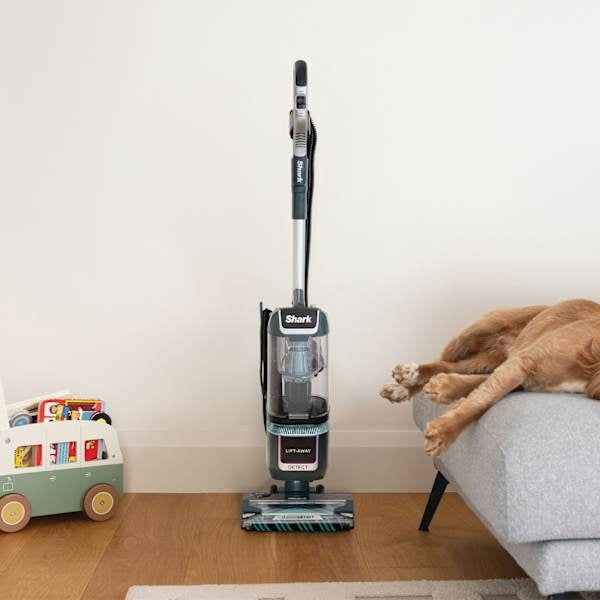 Shark LA791UKT Upright Vacuum Cleaner - product image 8