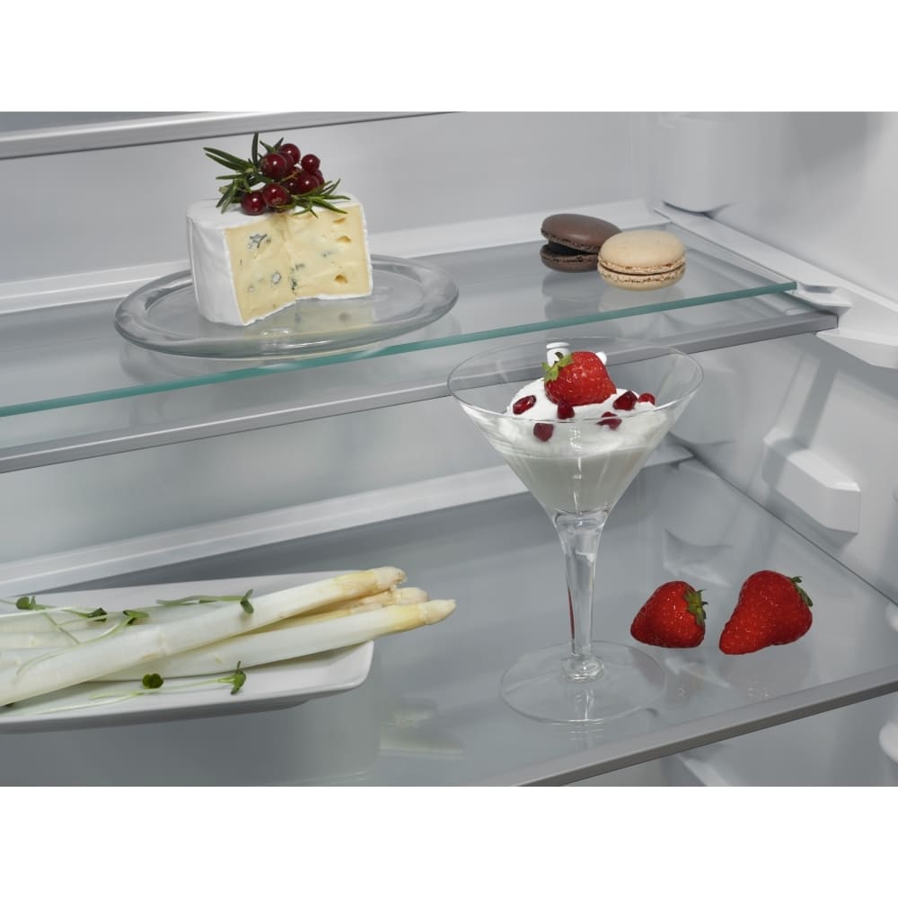 256L No Frost Integrated Fridge Freezer, 60/40, White - AEG NSC7G181DS - London Houseware - 3