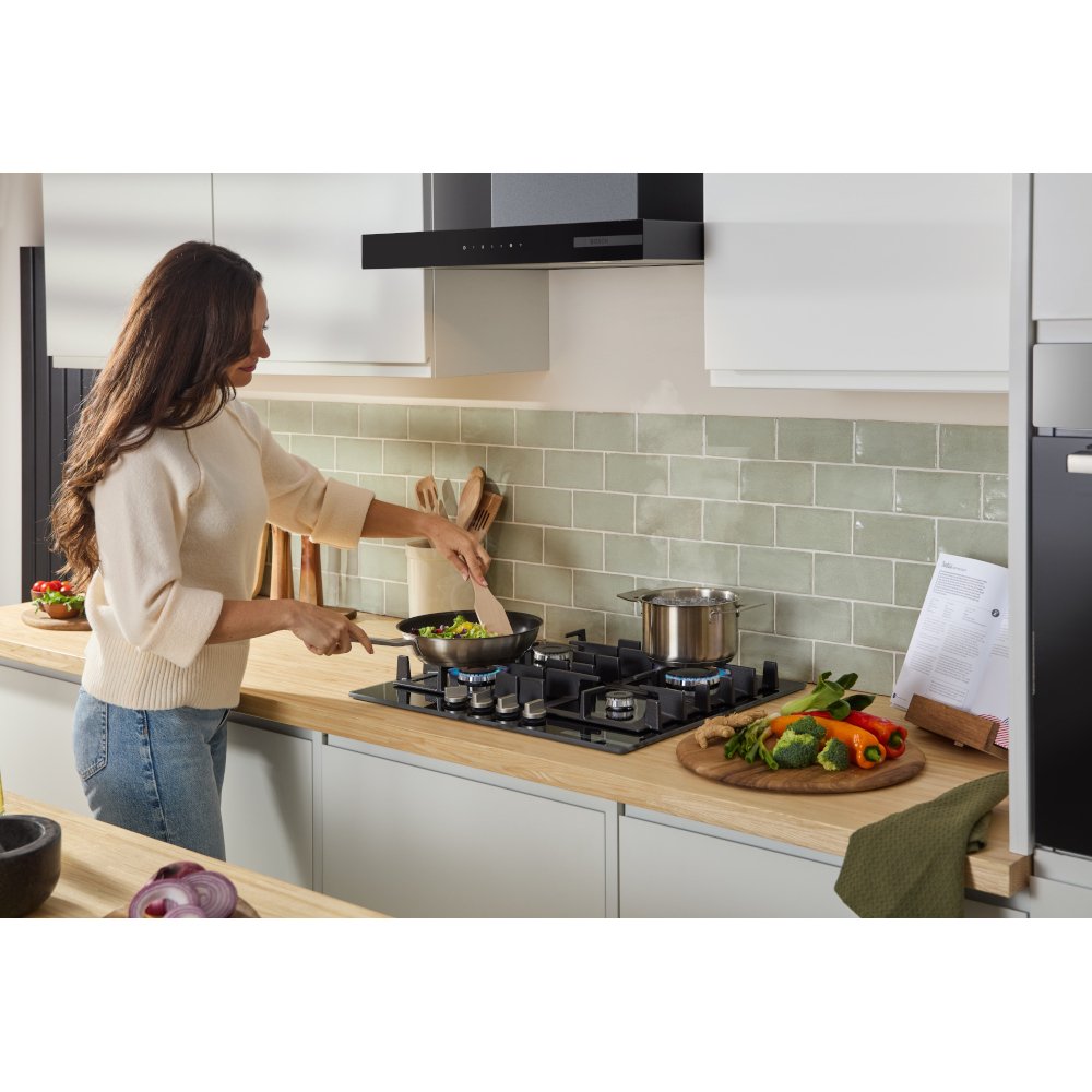 Bosch PNP6B6K40 Series 4 Hob - product image 4
