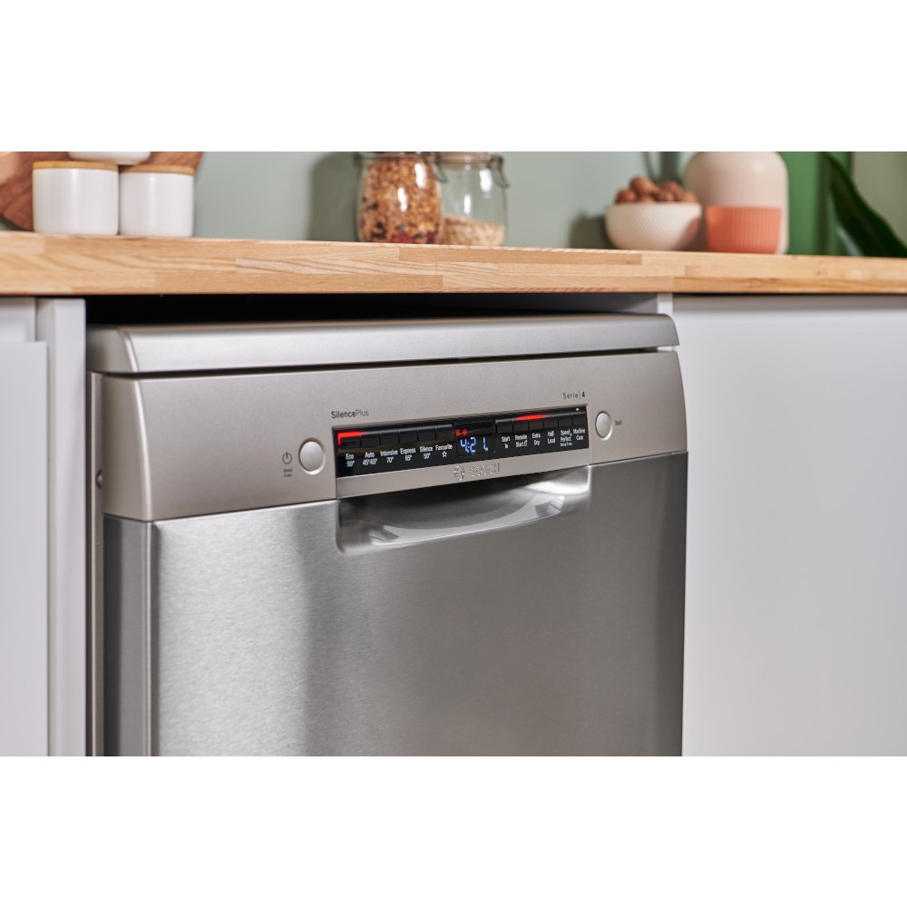 Bosch SMS4EKI06G Series 4 Dishwasher - product image 7