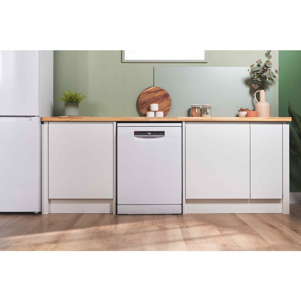 Bosch SMS4EKW06G Series 4 Dishwasher - product image 3