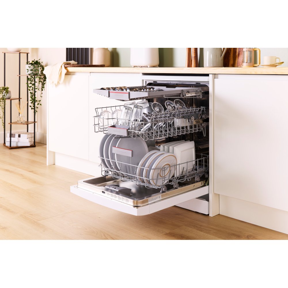 Bosch SMS4EMW06G Series 4 Dishwasher - product image 12