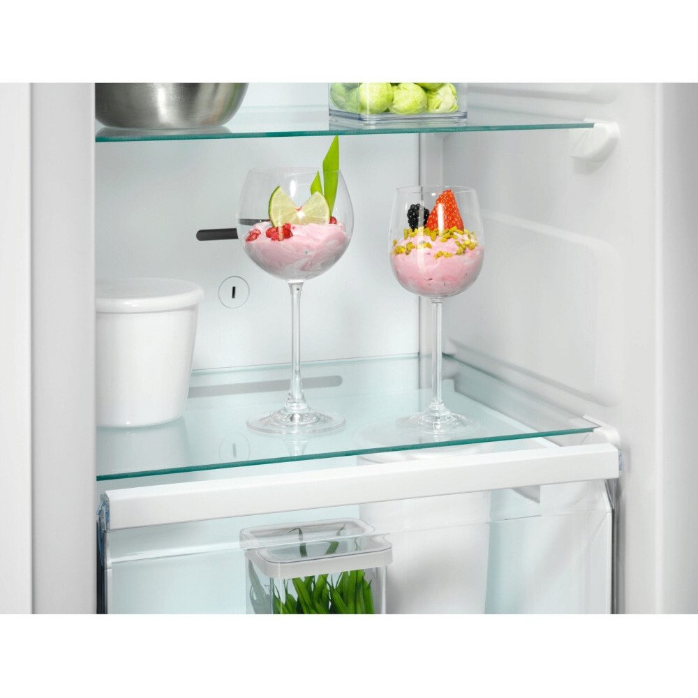 AEG TB7NA181ES Freezer - product image 4