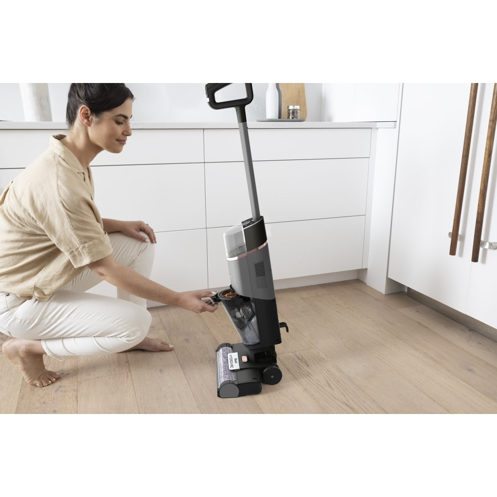 Shark WD210UK HydroVac Cordless Hard Floor Cleaner - product image 16