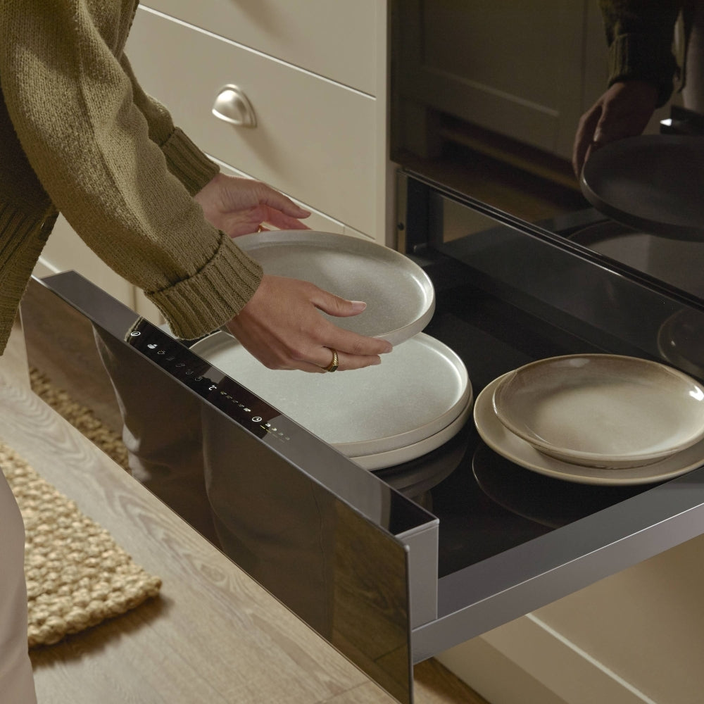 Hisense WDH14BG Hi6 BlackLine Warming Drawer - product image 3